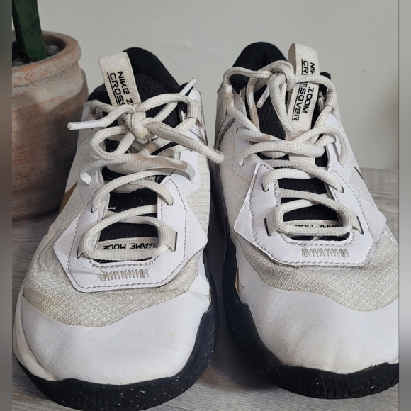 Kids Nike zoom crossover basketball shoes, unisex 6Y Big Boy - Picture 2 of 7